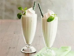 Молочний коктейль Пломбір